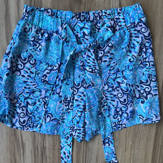 Size 00 Lilly Pulitzer Chiffon Blue and Navy Patterned Shorts