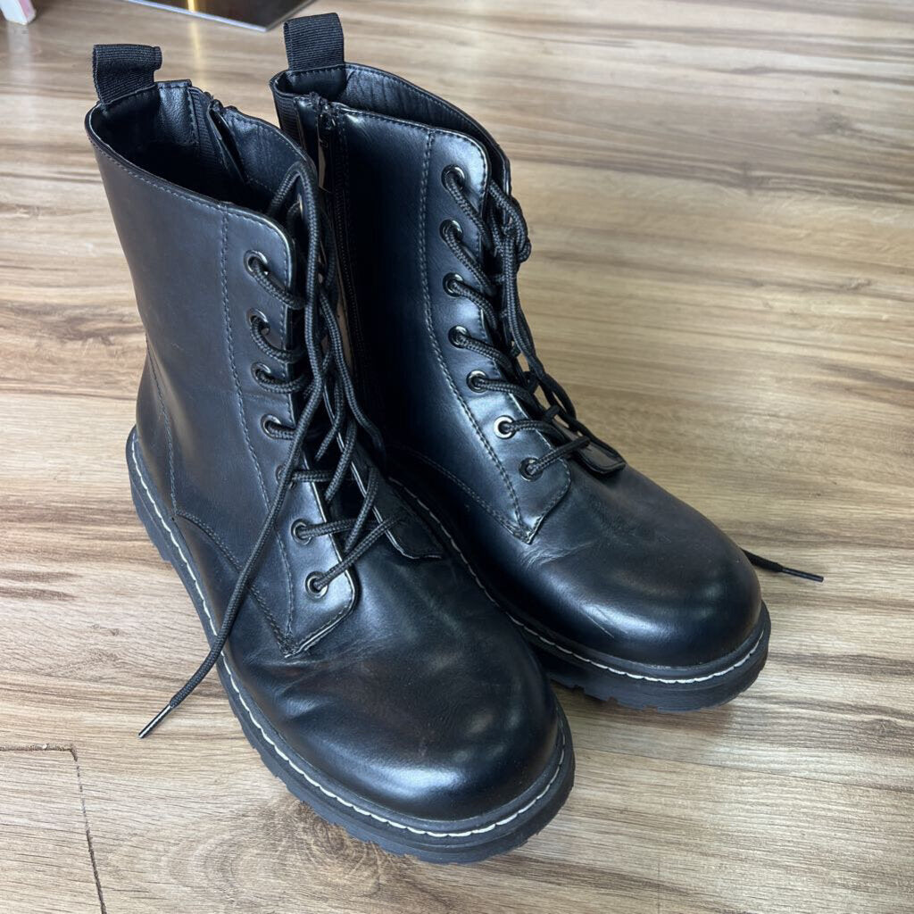 Torrid Black Lace Up Combat Boots Size 10.0M