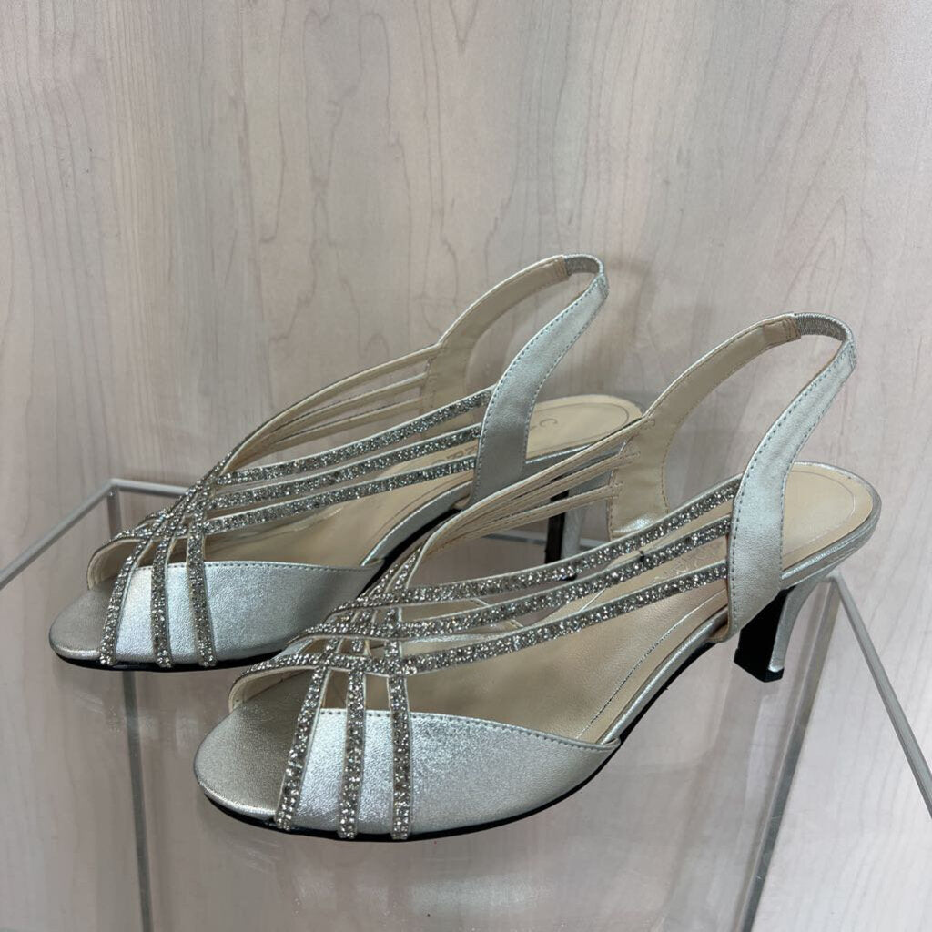 NWT Caparros Twilight II Strappy Heels 8M