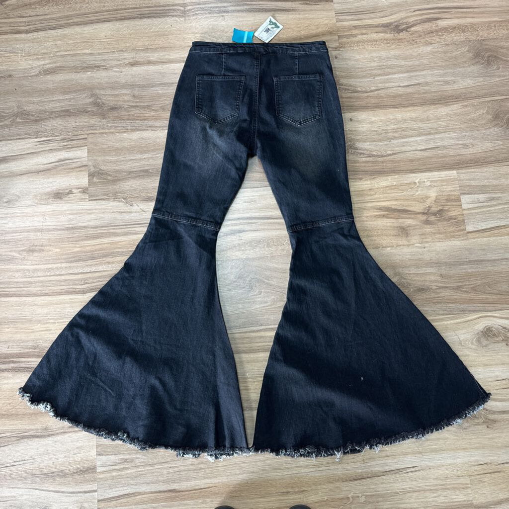 Dark Wash Bellbottom Jeans Large