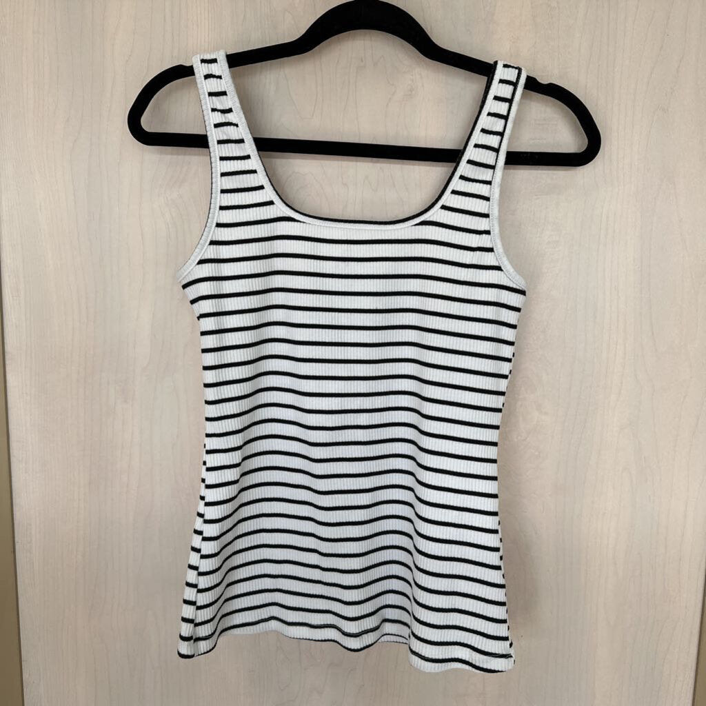 Black and White Striped Ribbed Tank Size Medium