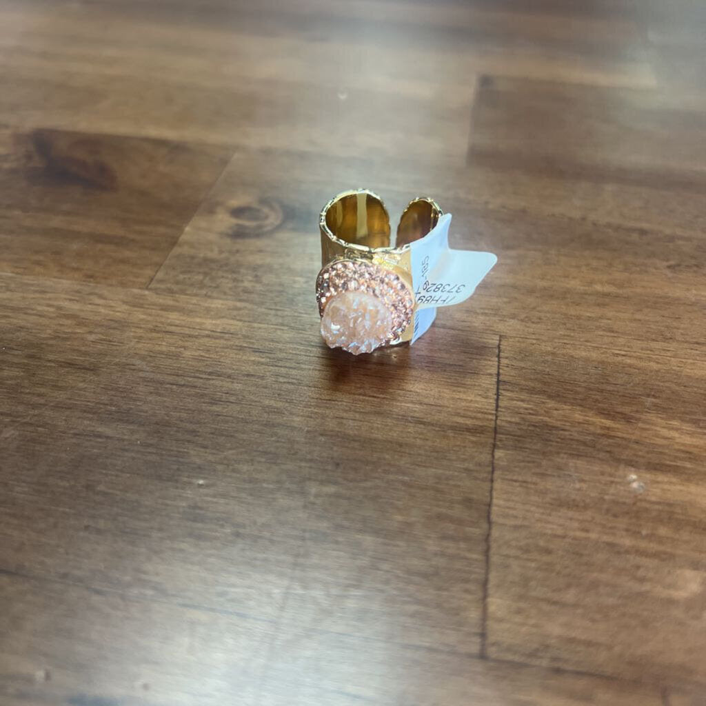 Gold Textured Pink Stone Ring
