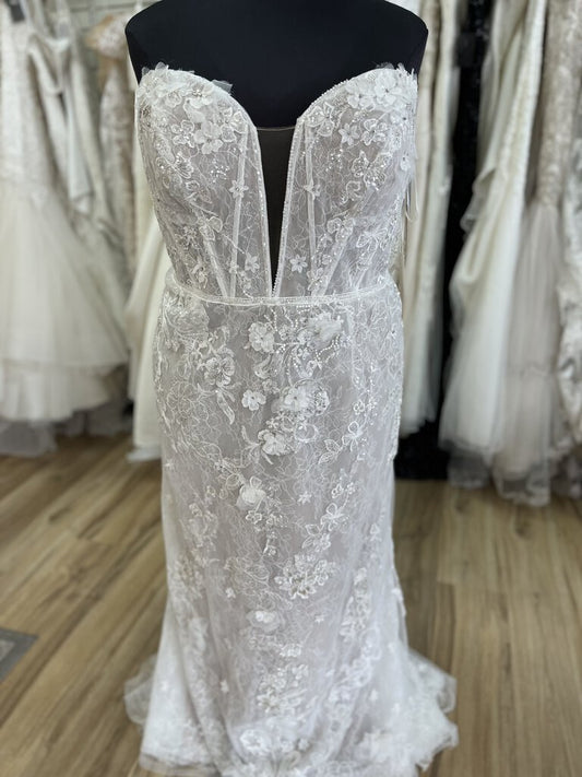 Galina Signature Corset Top 3D Lace Bridal Gown 24W