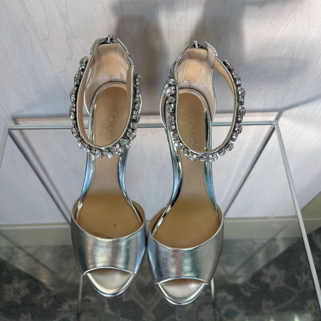 Badgley Mischka Jewel Silver Jeweled Strap Peep Toe Heels Size 5.0M
