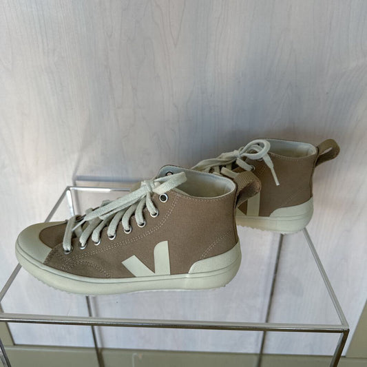 Veja Nova High Top Canvas Sneaker 5.0