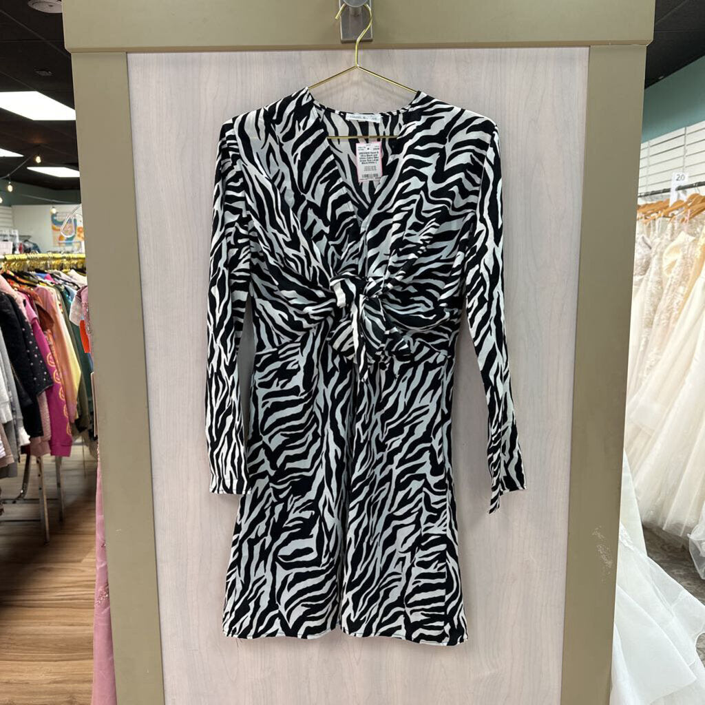 Black and White Zebra Silky Dress Size Large