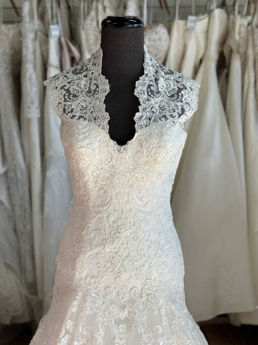Allure Bridal Cap Sleeve Lace Bridal Gown 8