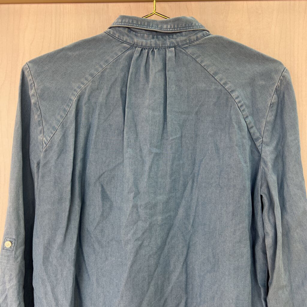 Loft Chambray Button Up Shirt Medium