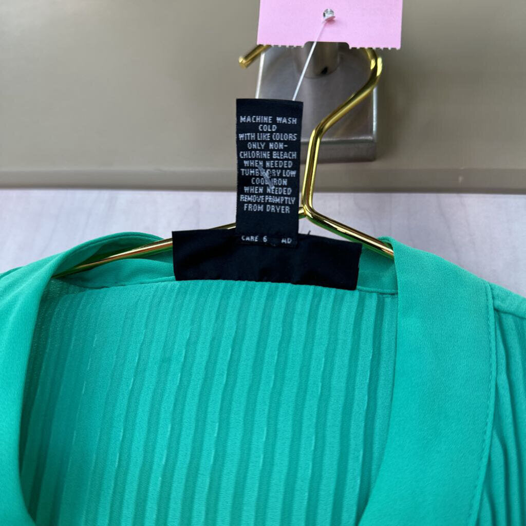 Green Pleated Blouse with Buttons 4