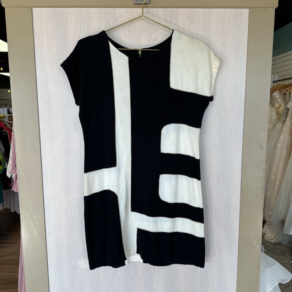 Black/Cream Colorblock Dress Extra Small