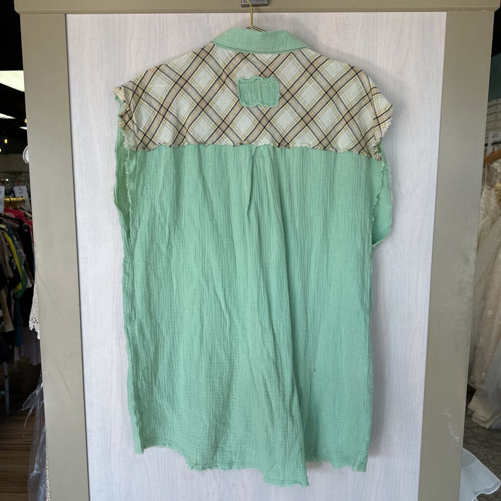 Light Green Crinkle Cotton Tunic with Plaid Medium