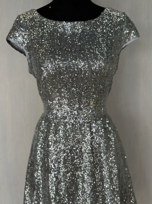 B Smart Short Silver Sequin Dress 13