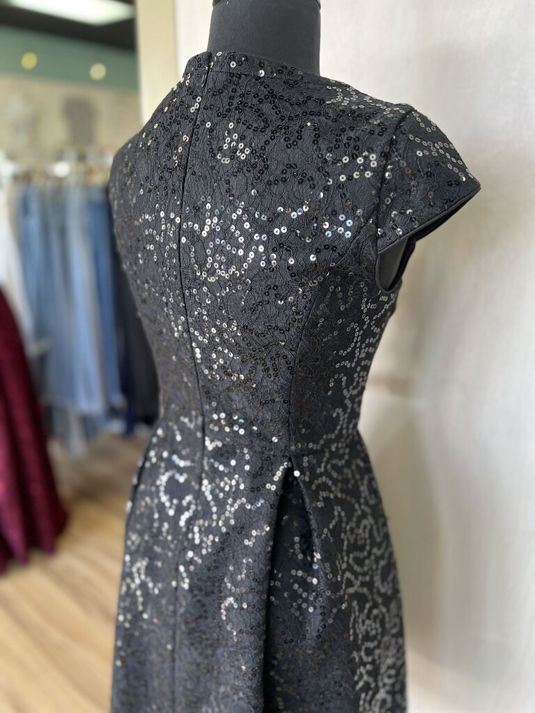 Calvin Klein Black Short Sleeve Lace and Sequin Dress 10P